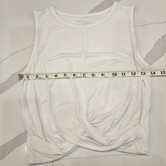 Bundle ALO Yoga Women's White Short Sleeve Tees Two Tops XS - Picture 9 of 9